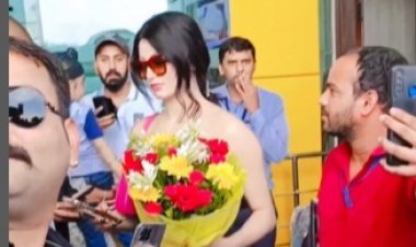 Urvashi Rautela And Pankaj Tripathi Gets Mobbed In Bhopal By Fans At Airport Amid Stree 2 And Another Film Shooting